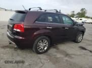 ✅ 2012 Kia Sorento SX • VIN: 5XYKW4A25CG243610 • Lot: 81154135. Wystawiony na Copart z przebiegiem 130 613 mil. Bezpłatny archiwum sprzedaży aukcyjnych z USA i szczegółowy raport historii pojazdu na DreamBid. Zdjęcie 3.