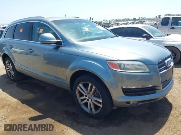 ✅ 2008 Audi Q7 Premium • VIN: WA1BV74L98D031947 • Lot: 42544652. Wystawiony na IAAI z przebiegiem Nie podano. Bezpłatny archiwum sprzedaży aukcyjnych z USA i szczegółowy raport historii pojazdu na DreamBid. Zdjęcie 1.