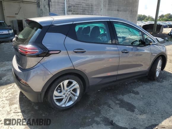 ✅ 2023 Chevrolet Bolt EV 1LT • VIN: 1G1FW6S0XP4202137 • Lot: 72589994. Wystawiony na Copart z przebiegiem Nie podano. Bezpłatny archiwum sprzedaży aukcyjnych z USA i szczegółowy raport historii pojazdu na DreamBid. Zdjęcie 3.