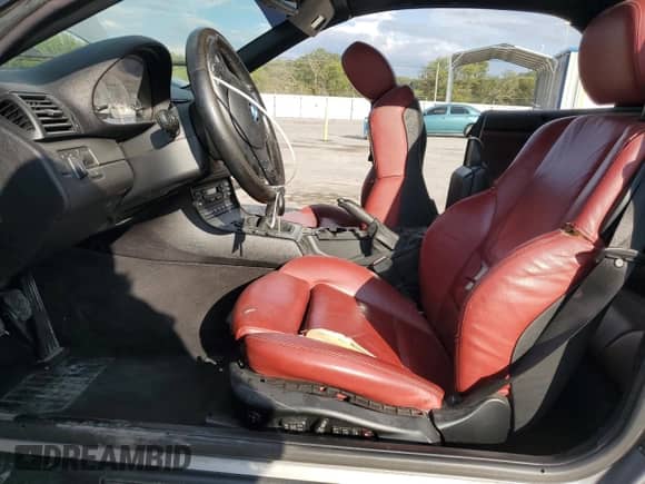 2005 BMW 3 Series M3 z VIN WBSBR93425PK08714, wystawiony jako Copart lot #84357285 z przebiegiem 170 653 mil mil oraz Czysty tytuł • Clean title. Historia ofert i sprzedaży dostępna na DreamBid. Obrazek 7.