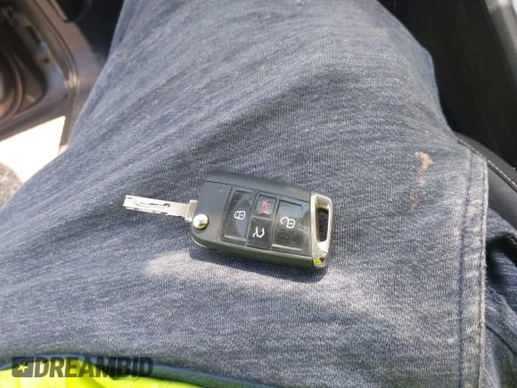 ✅ 2021 Volkswagen Tiguan S • VIN: 3VV1B7AX5MM148491 • Lot: 42561437. Listed on IAAI with 54,084 mi. Free auction sales archive from the USA and detailed vehicle history report at DreamBid. Image 11.