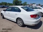 ✅ 2015 Volkswagen Jetta SE • VIN: 3VWD07AJ6FM312893 • Лот: 42553912. Опубликован ранее на IAAI с пробегом 115 913 миль. Бесплатный доступ к архиву аукционных продаж из США и подробный отчёт об истории автомобиля на DreamBid. Изображение 3.