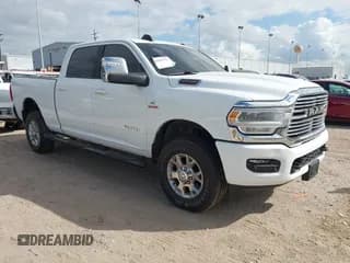 ✅ 2023 Ram 2500 Laramie • VIN: 3C6UR5FL4PG588486 • Lot: 43459732. Wystawiony na IAAI z przebiegiem 54 339 mil. Bezpłatny archiwum sprzedaży aukcyjnych z USA i szczegółowy raport historii pojazdu na DreamBid. Zdjęcie 1.