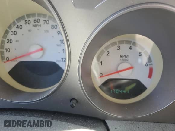 ✅ 2008 Dodge Avenger SE • VIN: 1B3LC46K48N161195 • Lot: 71019555. Listed on Copart with 170,441 mi. Free auction sales archive from the USA and detailed vehicle history report at DreamBid. Image 9.