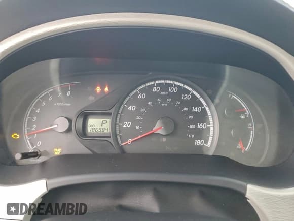 ✅ 2013 Toyota Sienna L • VIN: 5TDZK3DC8DS336697 • Lot: 94212395. Listed on Copart with 186,984 mi. Free auction sales archive from the USA and detailed vehicle history report at DreamBid. Image 9.