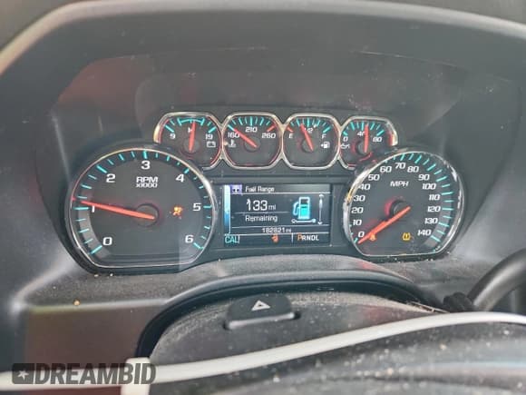 ✅ 2018 Chevrolet Silverado 1500 LT • VIN: 3GCPCREC4JG103383 • Lot: 93259325. Wystawiony na Copart z przebiegiem 182 821 mil. Bezpłatny archiwum sprzedaży aukcyjnych z USA i szczegółowy raport historii pojazdu na DreamBid. Zdjęcie 9.