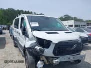 ✅ 2016 Ford Transit Cargo • VIN: 1FTYE1YM6GKB15539 • Lot: 42228687. Wystawiony na IAAI z przebiegiem 326 338 mil. Bezpłatny archiwum sprzedaży aukcyjnych z USA i szczegółowy raport historii pojazdu na DreamBid. Zdjęcie 13.