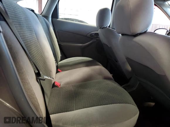 ✅ 2002 Ford Focus ZX5 • VIN: 3FAFP37352R180981 • Lot: 55856125. Listed on Copart with 59,785 mi. Free auction sales archive from the USA and detailed vehicle history report at DreamBid. Image 10.