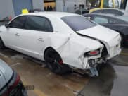 ✅ 2017 Bentley Flying Spur • VIN: SCBEJ9ZA9HC065820 • Лот: 42583637. Опубликован ранее на IAAI с пробегом Не указан. Бесплатный доступ к архиву аукционных продаж из США и подробный отчёт об истории автомобиля на DreamBid. Изображение 3.