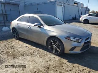 ✅ 2019 Mercedes-Benz A 220 • VIN: WDD3G4FBXKW022411 • Лот: 90860915. Опубликован ранее на Copart с пробегом 81 611 миль. Бесплатный доступ к архиву аукционных продаж из США и подробный отчёт об истории автомобиля на DreamBid. Изображение 4.