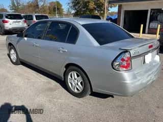 2005 Chevrolet Malibu LS z VIN 1G1ZT528X5F314492, wystawiony jako Copart lot #79902814 z przebiegiem 167 233 mil mil oraz Czysty tytuł • Clean title. Historia ofert i sprzedaży dostępna na DreamBid. Obrazek 3.