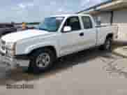 2004 Chevrolet Silverado 1500 LS with VIN 2GCEC19V041203546, listed as a Copart auction lot 80178525 with 454,830 mi miles and Salvage title. Bid and sale history available at DreamBid. Image 1.