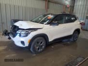 ✅ 2024 Kia Seltos S • VIN: KNDEUCAA2R7548301 • Lot: 90411305. Listed on Copart with 4,120 mi. Free auction sales archive from the USA and detailed vehicle history report at DreamBid. Image 1.