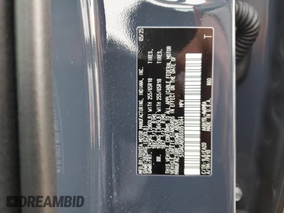 ✅ 2025 Toyota Highlander Hybrid XLE • VIN: 5TDACAB56SS051044 • Lot: 86620565. Listed on Copart with 6,119 mi. Free auction sales archive from the USA and detailed vehicle history report at DreamBid. Image 13.