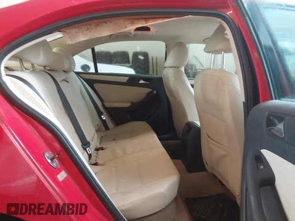 ✅ 2012 Volkswagen Jetta SE • VIN: 3VWDX7AJ6CM337901 • Lot: 43800941. Listed on IAAI with 98,273 mi. Free auction sales archive from the USA and detailed vehicle history report at DreamBid. Image 8.