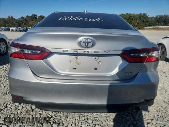 ✅ 2024 Toyota Camry LE • VIN: 4T1R11AK7RU898432 • Lot: 91261705. Wystawiony na Copart z przebiegiem 54 388 mil. Bezpłatny archiwum sprzedaży aukcyjnych z USA i szczegółowy raport historii pojazdu na DreamBid. Zdjęcie 6.