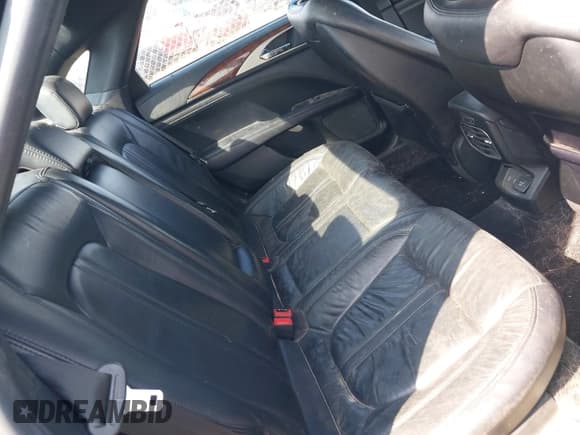 ✅ 2018 Lincoln MKZ Select • VIN: 3LN6L5D93JR608826 • Lot: 43193350. Wystawiony na IAAI z przebiegiem 112 018 mil. Bezpłatny archiwum sprzedaży aukcyjnych z USA i szczegółowy raport historii pojazdu na DreamBid. Zdjęcie 8.