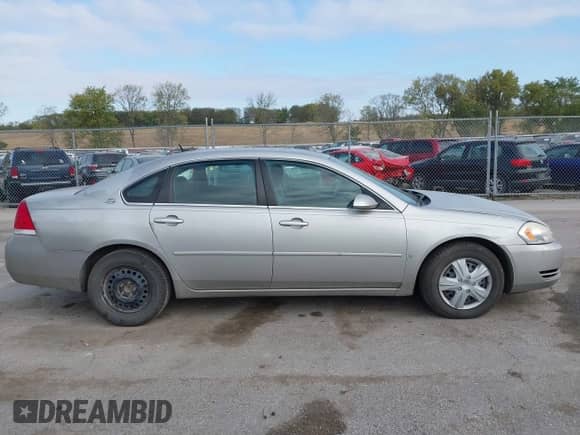 2007 Chevrolet Impala LS with VIN 2G1WB58K479313634, listed as a IAAI auction lot 43420723 with 207,927 mi miles and . Bid and sale history available at DreamBid. Image 14.
