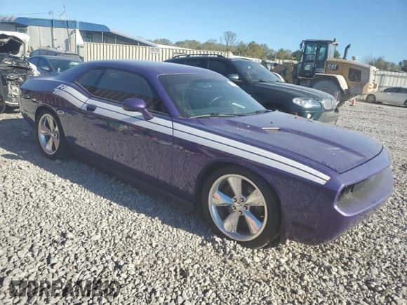 ✅ 2014 Dodge Challenger R/T Classic • VIN: 2C3CDYBTXEH205369 • Lot: 76815314. Wystawiony na Copart z przebiegiem 153 744 mil. Bezpłatny archiwum sprzedaży aukcyjnych z USA i szczegółowy raport historii pojazdu na DreamBid. Zdjęcie 4.