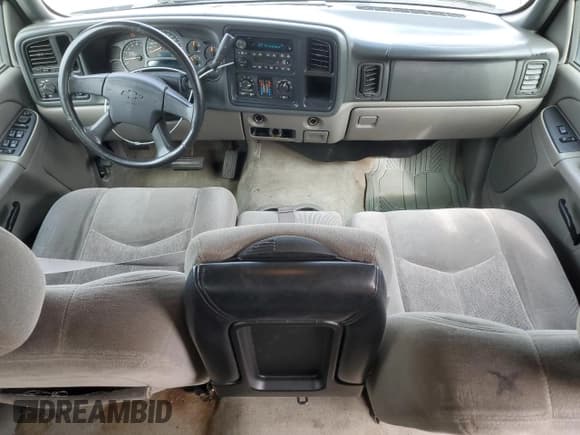 ✅ 2004 Chevrolet Suburban LT • VIN: 3GNEC16T84G207457 • Лот: 45223965. Опубликован ранее на Copart с пробегом 194 820 миль. Бесплатный доступ к архиву аукционных продаж из США и подробный отчёт об истории автомобиля на DreamBid. Изображение 8.