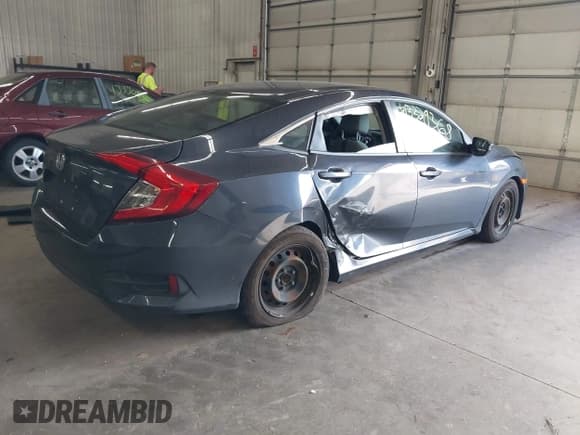 ✅ 2016 Honda Civic LX • VIN: 19XFC2F56GE040861 • Лот: 43329368. Опубликован ранее на IAAI с пробегом 125 450 миль. Бесплатный доступ к архиву аукционных продаж из США и подробный отчёт об истории автомобиля на DreamBid. Изображение 4.