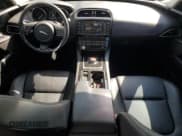 ✅ 2018 Jaguar XE 25t • VIN: SAJAS4FX5JCP19501 • Лот: 80640795. Опубликован ранее на Copart с пробегом 66 085 миль. Бесплатный доступ к архиву аукционных продаж из США и подробный отчёт об истории автомобиля на DreamBid. Изображение 8.