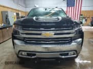 ✅ 2019 Chevrolet Silverado 1500 LTZ • VIN: 1GCUYGEL9KZ266699 • Lot: 81894955. Wystawiony na Copart z przebiegiem 91 623 mil. Bezpłatny archiwum sprzedaży aukcyjnych z USA i szczegółowy raport historii pojazdu na DreamBid. Zdjęcie 5.