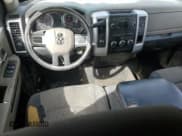 ✅ 2010 Dodge 1500 SLT • VIN: 1D7RV1GP0AS225046 • Лот: 45684245. Опубликован ранее на Copart с пробегом 252 794 миль. Бесплатный доступ к архиву аукционных продаж из США и подробный отчёт об истории автомобиля на DreamBid. Изображение 8.