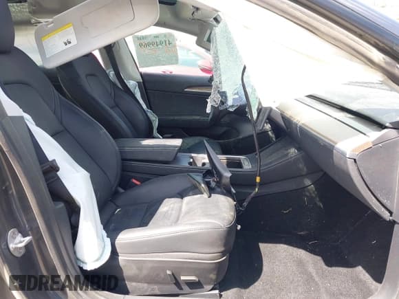 ✅ 2023 Tesla Model 3 Long Range • VIN: 5YJ3E1EB4PF715776 • Lot: 41949969. Wystawiony na IAAI z przebiegiem Nie podano. Bezpłatny archiwum sprzedaży aukcyjnych z USA i szczegółowy raport historii pojazdu na DreamBid. Zdjęcie 5.