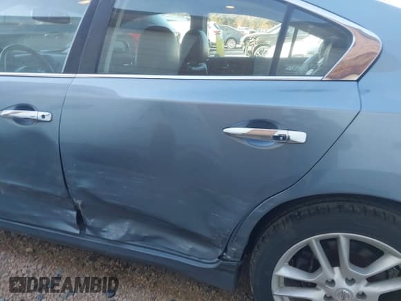 ✅ 2011 Nissan Maxima SV • VIN: 1N4AA5APXBC851532 • Lot: 43679929. Listed on IAAI with 231,293 mi. Free auction sales archive from the USA and detailed vehicle history report at DreamBid. Image 6.