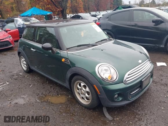 ✅ 2013 MINI Hardtop • VIN: WMWSU3C53DT684632 • Лот: 43660130. Опубликован ранее на IAAI с пробегом 63 179 миль. Бесплатный доступ к архиву аукционных продаж из США и подробный отчёт об истории автомобиля на DreamBid. Изображение 1.