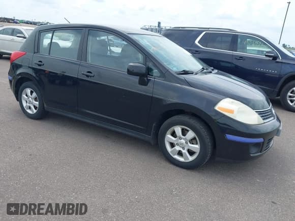 ✅ 2008 Nissan Versa S • VIN: 3N1BC13E88L358395 • Lot: 42527409. Listed on IAAI with 93,233 mi. Free auction sales archive from the USA and detailed vehicle history report at DreamBid. Image 1.