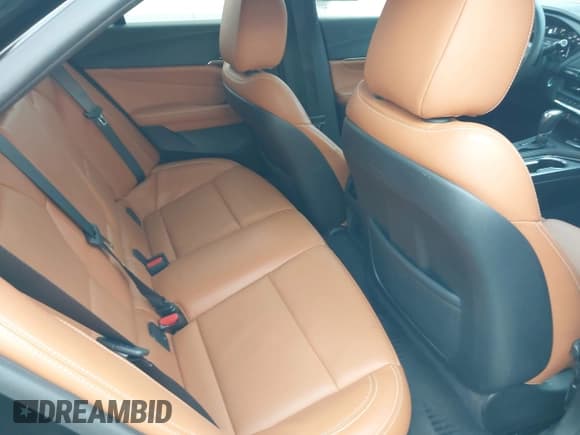 ✅ 2024 Cadillac CT4 Premium Luxury • VIN: 1G6DB5RK1R0125487 • Лот: 41922131. Опубликован ранее на IAAI с пробегом 22 455 миль. Бесплатный доступ к архиву аукционных продаж из США и подробный отчёт об истории автомобиля на DreamBid. Изображение 8.