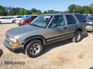 ✅ 1998 Chevrolet Blazer LS • VIN: 1GNCS13W5W2181534 • Lot: 80191735. Wystawiony na Copart z przebiegiem 203 604 mil. Bezpłatny archiwum sprzedaży aukcyjnych z USA i szczegółowy raport historii pojazdu na DreamBid. Zdjęcie 1.