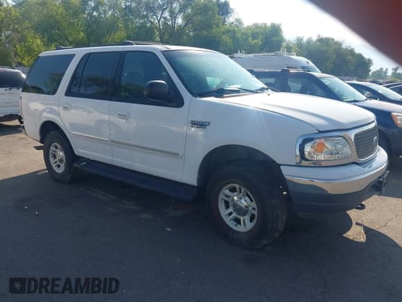 ✅ 2001 Ford Expedition XLT • VIN: 1FMRU16W61LA66576 • Lot: 43060032. Listed on IAAI with 165,289 mi. Free auction sales archive from the USA and detailed vehicle history report at DreamBid. Image 1.