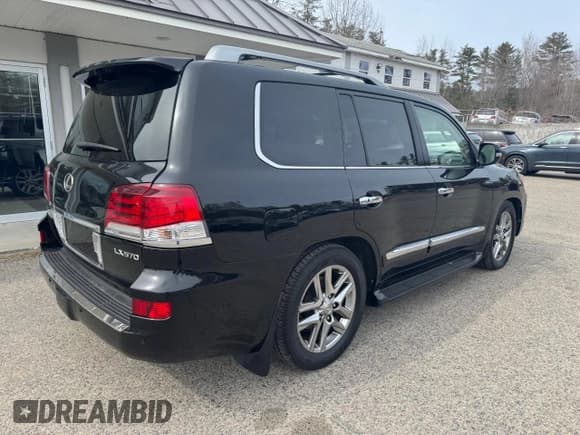 ✅ 2013 Lexus LX 570 • VIN: JTJHY7AX9D4126420 • Лот: 49109965. Опубликован ранее на Copart с пробегом 156 035 миль. Бесплатный доступ к архиву аукционных продаж из США и подробный отчёт об истории автомобиля на DreamBid. Изображение 4.