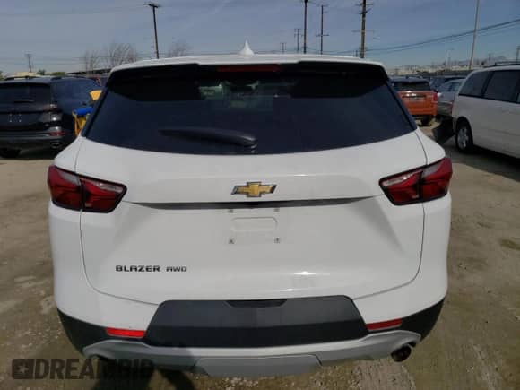 2021 Chevrolet Blazer LT z VIN 3GNKBHRS1MS537956, wystawiony jako Copart lot #39874203 z przebiegiem 38 771 mil mil oraz . Historia ofert i sprzedaży dostępna na DreamBid. Obrazek 6.