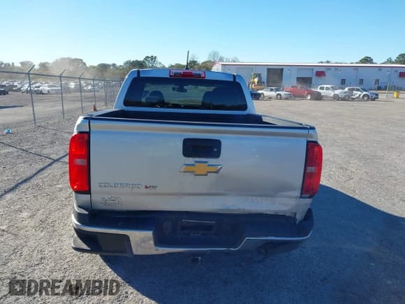 ✅ 2020 Chevrolet Colorado 4WD Work Truck • VIN: 1GCGTBENXL1205894 • Lot: 41058177. Listed on IAAI with 61,374 mi. Free auction sales archive from the USA and detailed vehicle history report at DreamBid. Image 16.
