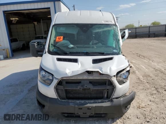✅ 2020 Ford Transit Cargo • VIN: 1FTYE1C85LKB80015 • Lot: 53082755. Wystawiony na Copart z przebiegiem Nie podano. Bezpłatny archiwum sprzedaży aukcyjnych z USA i szczegółowy raport historii pojazdu na DreamBid. Zdjęcie 5.