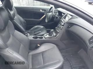 ✅ 2015 Hyundai Genesis Coupe R-Spec • VIN: KMHHU6KJ3FU125152 • Lot: 42457798. Wystawiony na IAAI z przebiegiem 159 477 mil. Bezpłatny archiwum sprzedaży aukcyjnych z USA i szczegółowy raport historii pojazdu na DreamBid. Zdjęcie 5.