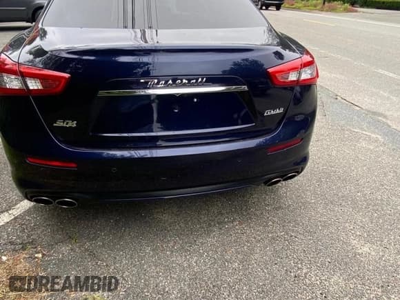 ✅ 2018 Maserati Ghibli S Q4 GranLusso • VIN: ZAM57YTL2J1270859 • Лот: 66251375. Опубликован ранее на Copart с пробегом 34 164 миль. Бесплатный доступ к архиву аукционных продаж из США и подробный отчёт об истории автомобиля на DreamBid. Изображение 4.