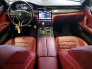 ✅ 2021 Maserati Quattroporte S Q4 GranSport • VIN: ZAM56YRSXM1371489 • Lot: 72811294. Wystawiony na Copart z przebiegiem 23 696 mil. Bezpłatny archiwum sprzedaży aukcyjnych z USA i szczegółowy raport historii pojazdu na DreamBid. Zdjęcie 8.