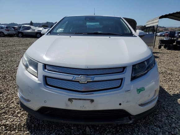 ✅ 2013 Chevrolet Volt • VIN: 1G1RH6E45DU118311 • Lot: 81888955. Wystawiony na Copart z przebiegiem 137 183 mil. Bezpłatny archiwum sprzedaży aukcyjnych z USA i szczegółowy raport historii pojazdu na DreamBid. Zdjęcie 5.