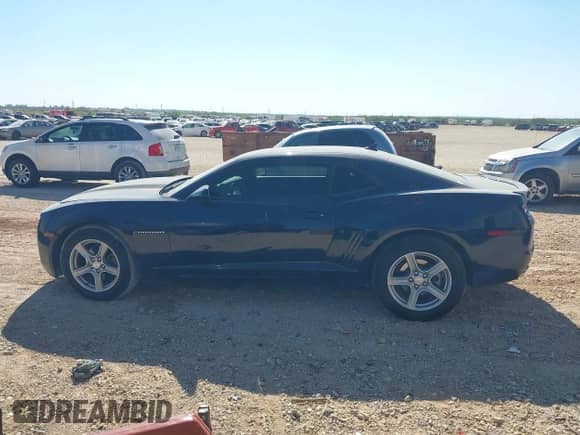 2010 Chevrolet Camaro 2LT с VIN 2G1FC1EV9A9220555, выставлен на аукционе IAAI как лот 43445914 с пробегом 124 783 миль миль и . История ставок и продаж доступна на DreamBid. Изображение 14.
