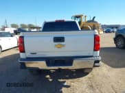 ✅ 2018 Chevrolet Silverado 1500 LT • VIN: 3GCPCREC6JG482791 • Lot: 43519455. Wystawiony na IAAI z przebiegiem 174 730 mil. Bezpłatny archiwum sprzedaży aukcyjnych z USA i szczegółowy raport historii pojazdu na DreamBid. Zdjęcie 15.