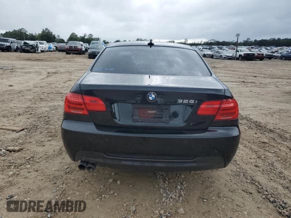 ✅ 2012 BMW 3 Series 328i • VIN: WBAKE3C54CE769446 • Lot: 68171085. Wystawiony na Copart z przebiegiem 61 286 mil. Bezpłatny archiwum sprzedaży aukcyjnych z USA i szczegółowy raport historii pojazdu na DreamBid. Zdjęcie 6.