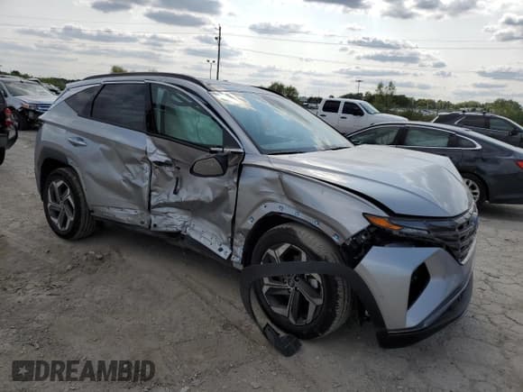 ✅ 2024 Hyundai Tucson Limited • VIN: 5NMJECDE0RH379270 • Lot: 68431374. Wystawiony na Copart z przebiegiem 3 112 mil. Bezpłatny archiwum sprzedaży aukcyjnych z USA i szczegółowy raport historii pojazdu na DreamBid. Zdjęcie 4.