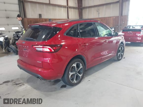 ✅ 2023 Ford Escape ST-Line Select • VIN: 1FMCU9NA6PUA66333 • Lot: 42656477. Wystawiony na IAAI z przebiegiem 34 738 mil. Bezpłatny archiwum sprzedaży aukcyjnych z USA i szczegółowy raport historii pojazdu na DreamBid. Zdjęcie 4.