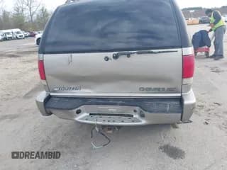 ✅ 2002 Chevrolet Blazer LS • VIN: 1GNCS13W02K105861 • Lot: 41827459. Wystawiony na IAAI z przebiegiem 165 809 mil. Bezpłatny archiwum sprzedaży aukcyjnych z USA i szczegółowy raport historii pojazdu na DreamBid. Zdjęcie 6.