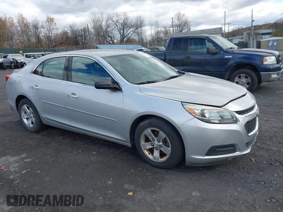 ✅ 2015 Chevrolet Malibu LS • VIN: 1G11B5SL9FF101555 • Lot: 43641466. Listed on IAAI with 226,993 mi. Free auction sales archive from the USA and detailed vehicle history report at DreamBid. Image 1.